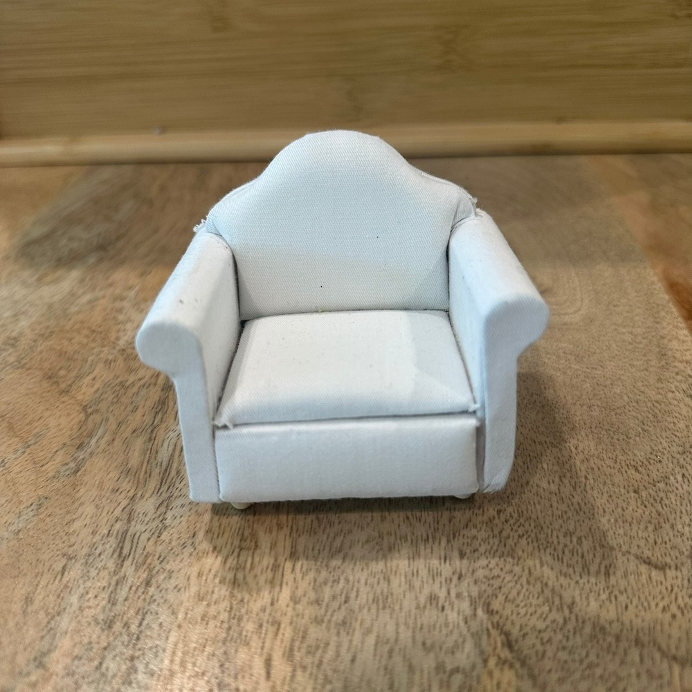 Miniature White Fabric Armchair Dollhouse Furniture 1:12 Scale Arm Chair